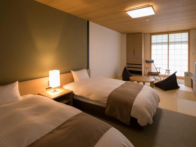 Hotel Tsubakikan Honkan Macujama Kültér fotó